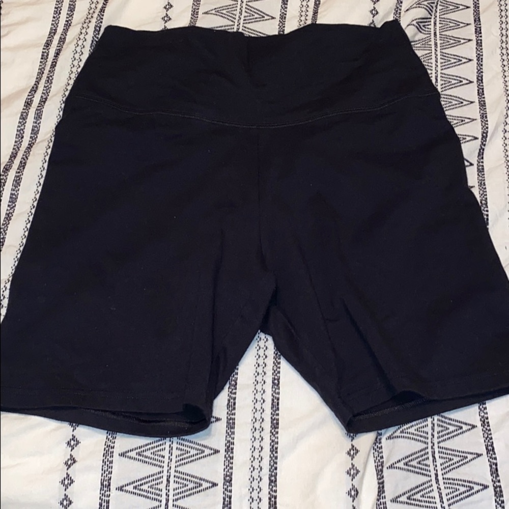 American Eagle Biker Shorts. Size Large